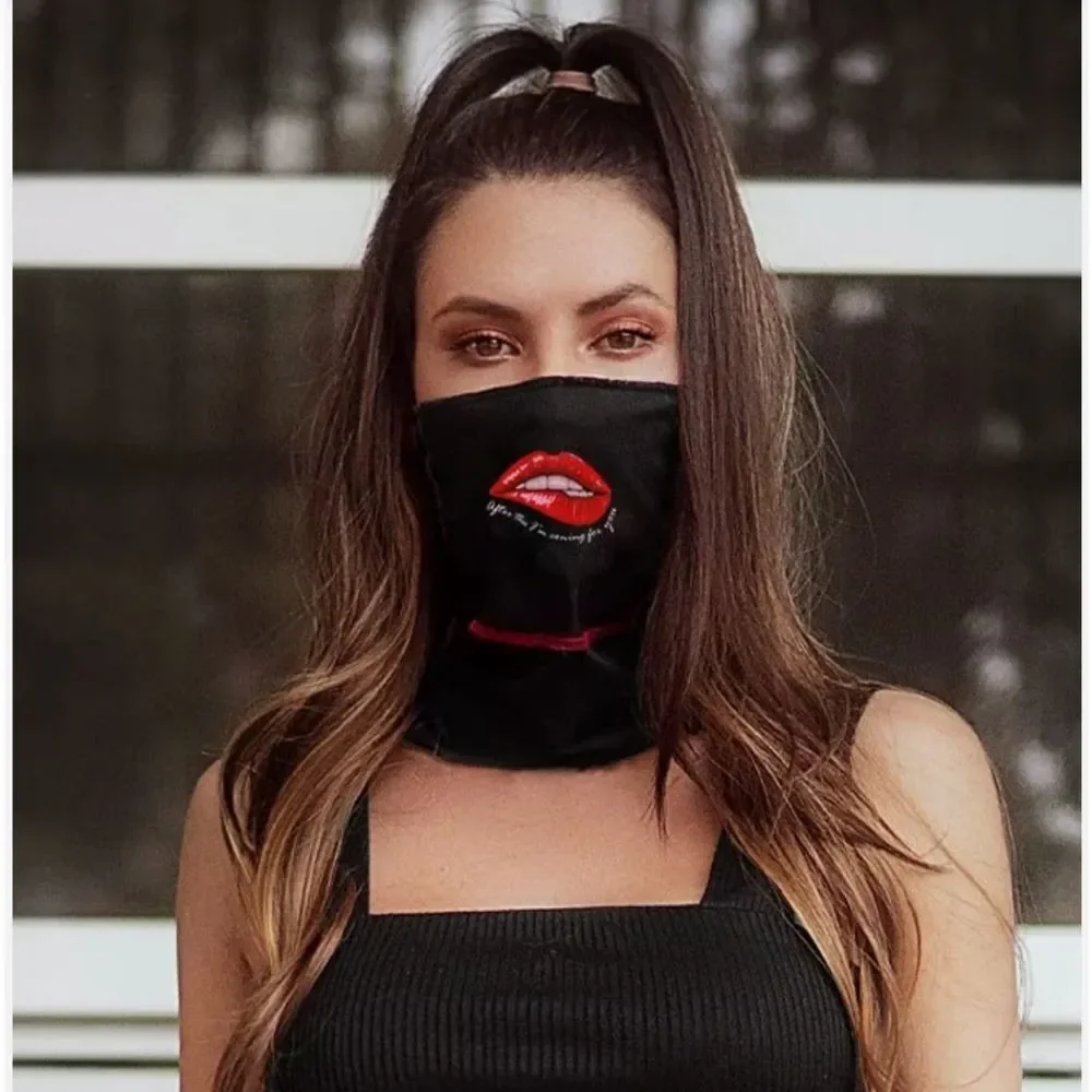 Face/ Neck Bandana Reversable- Black/ Red Lips